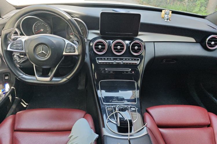 Used Mercedes-Benz C-Class 2015 C 200 Sport Edition Center Console