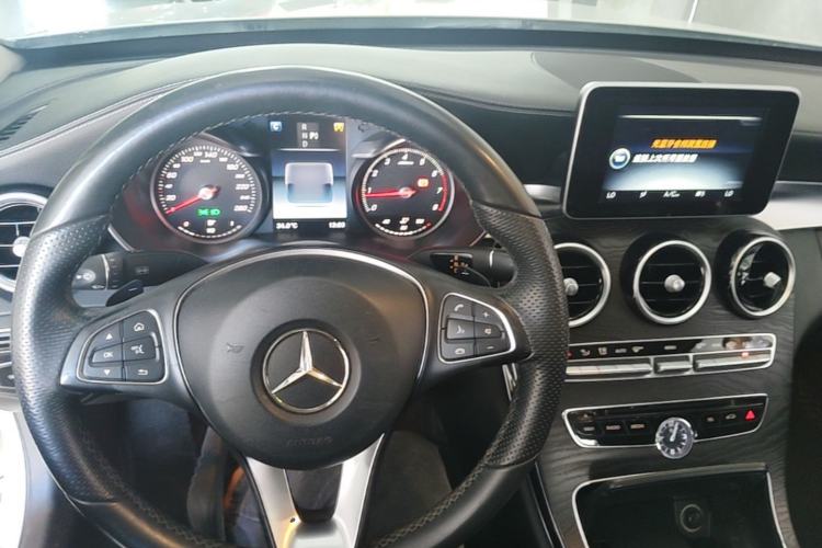 Used Mercedes-Benz C-Class 2015 Revised C 200 L Sport Edition Center Console