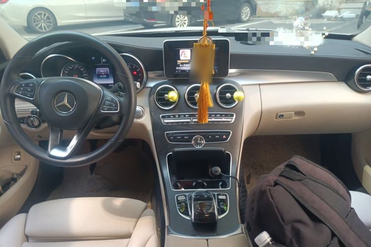 Used Mercedes-Benz C-Class 2015 C 180 L Sport Edition Center Console