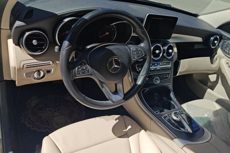 Used Mercedes-Benz C-Class 2015 C 180 L Sport Edition Center Console