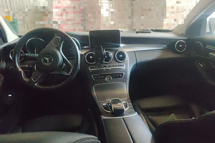 Used Mercedes-Benz C-Class 2015 C 200 L Sport Edition Center Console
