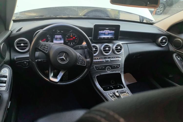 Used Mercedes-Benz C-Class 2015 C 200 station wagon Center Console