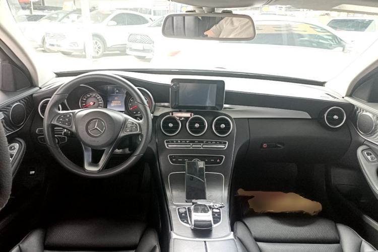 Used Mercedes-Benz C-Class 2015 Revised C 200 L Sport Edition Center Console