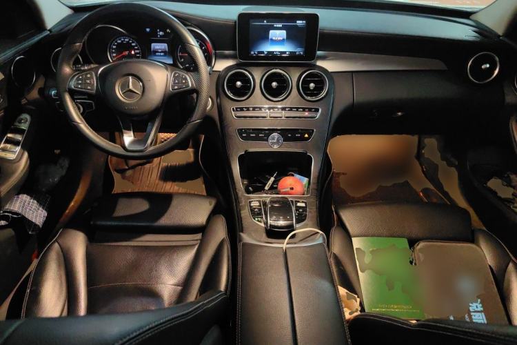 Used Mercedes-Benz C-Class 2015 Revised C 200 L Sport Edition Center Console