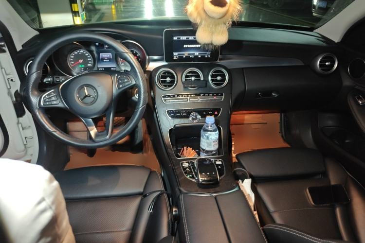 Used Mercedes-Benz C-Class 2015 C 200 station wagon Center Console