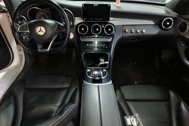 Used Mercedes-Benz C-Class 2015 C 200 Sport Edition Center Console