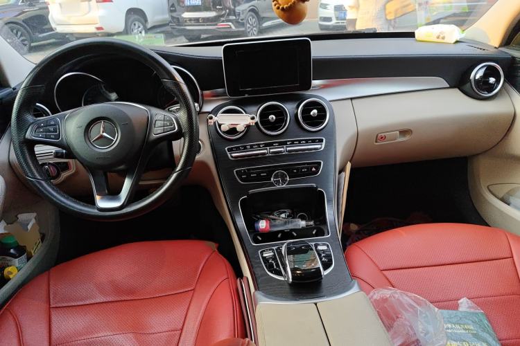 Used Mercedes-Benz C-Class 2015 C 180 L Sport Edition Center Console