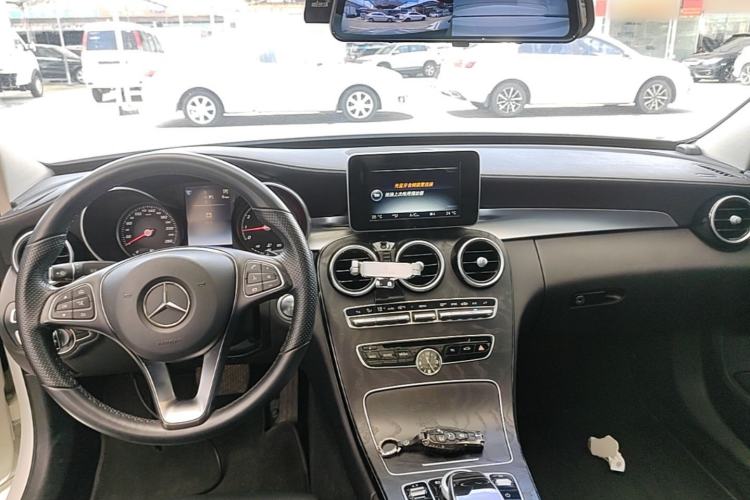 Used Mercedes-Benz C-Class 2015 Revised C 200 L Sport Edition Center Console