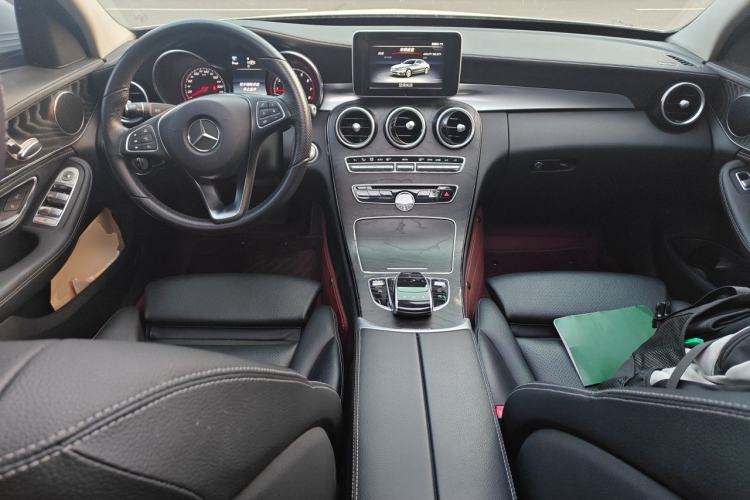 Used Mercedes-Benz C-Class 2015 C 180 L Sport Edition Center Console