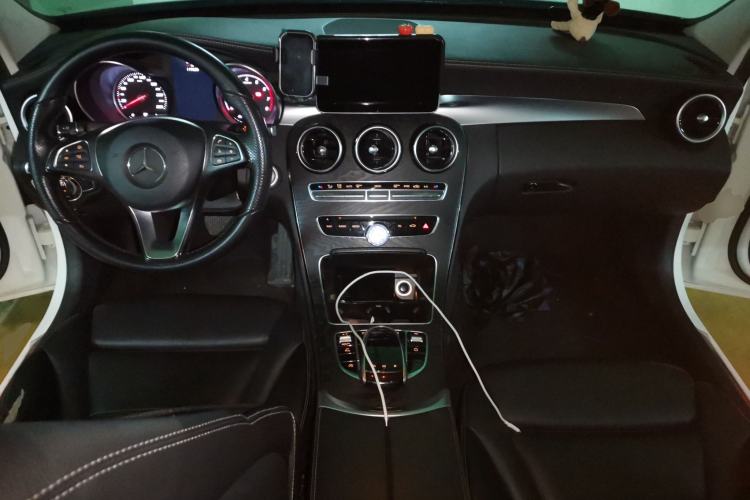 Used Mercedes-Benz C-Class 2015 Restyled C 180 L Sport Edition Center Console