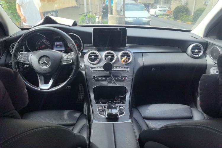 Used Mercedes-Benz C-Class 2015 C 200 station wagon Center Console