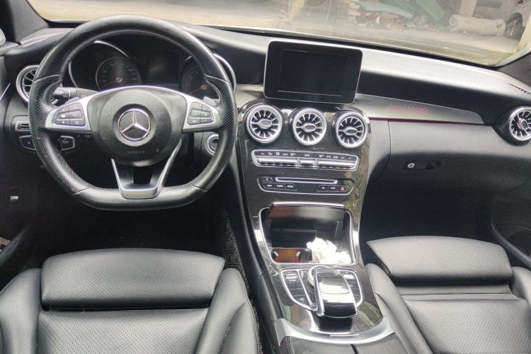 Used Mercedes-Benz C-Class 2015 C 200 Sport Edition Center Console