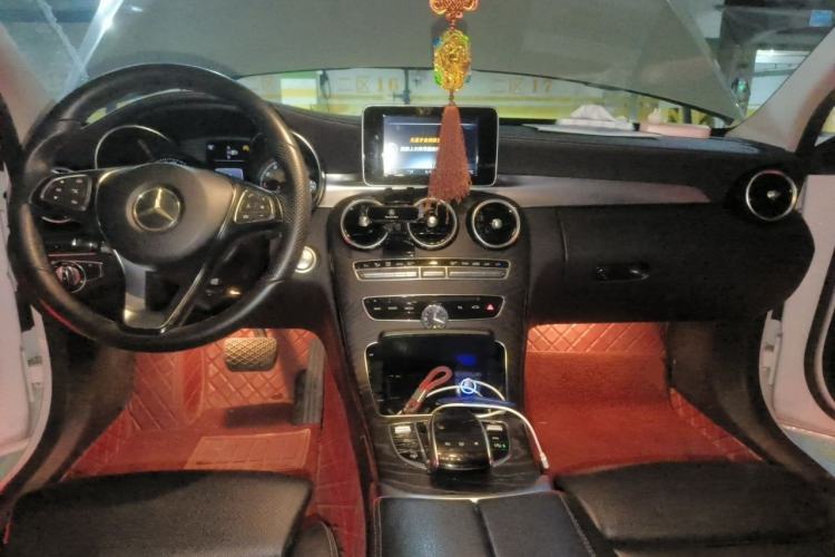 Used Mercedes-Benz C-Class 2015 C 200 L Sport Edition Center Console