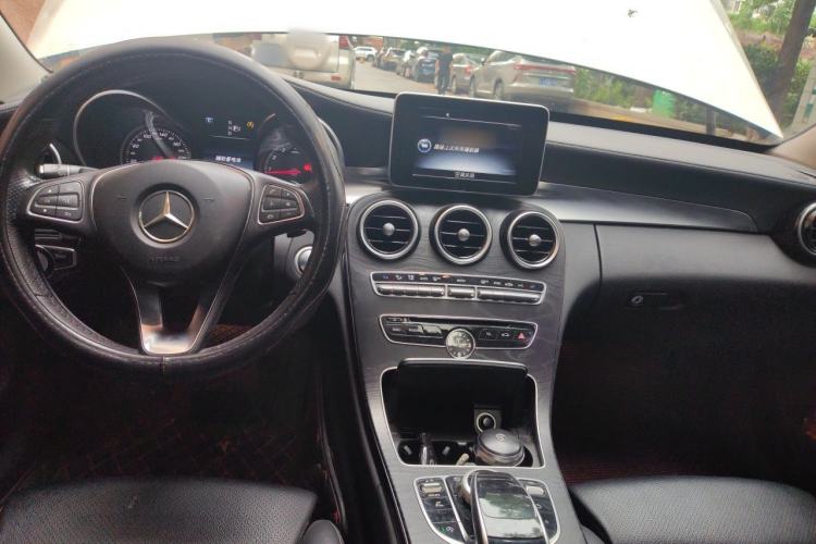 Used Mercedes-Benz C-Class 2015 Restyled C 180 L Sport Edition Center Console