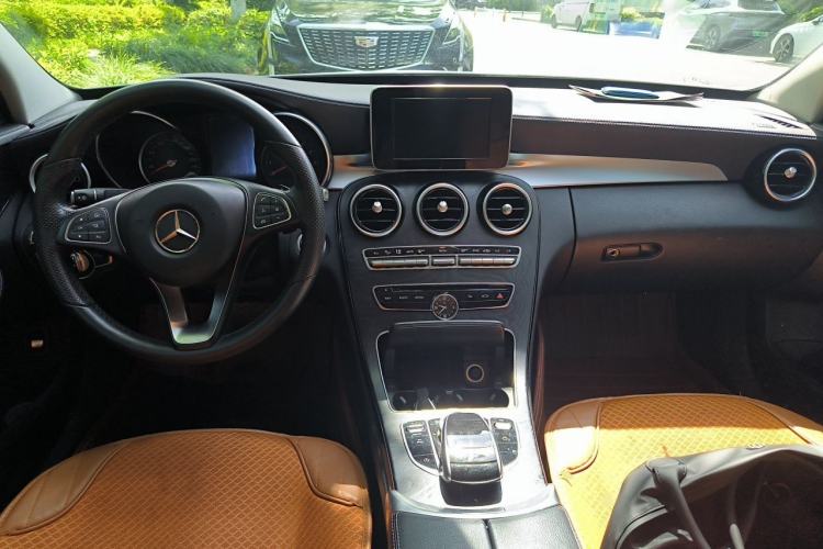 Used Mercedes-Benz C-Class 2015 C 180 L Sport Edition Center Console