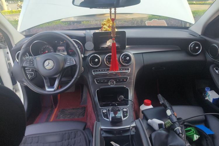 Used Mercedes-Benz C-Class 2015 C 180 L Sport Edition Center Console