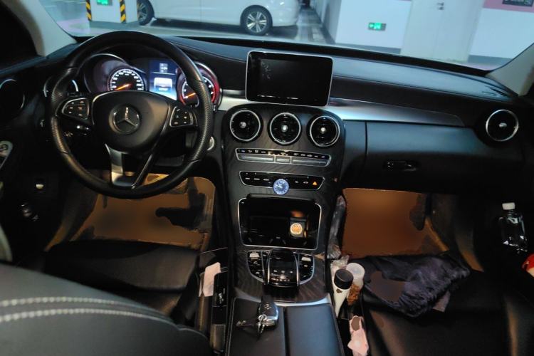 Used Mercedes-Benz C-Class 2015 Revised C 200 L Sport Edition Center Console