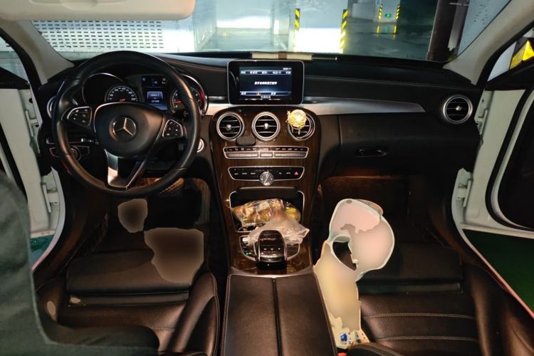Used Mercedes-Benz C-Class 2015 Revised C 200 L Sport Edition Center Console