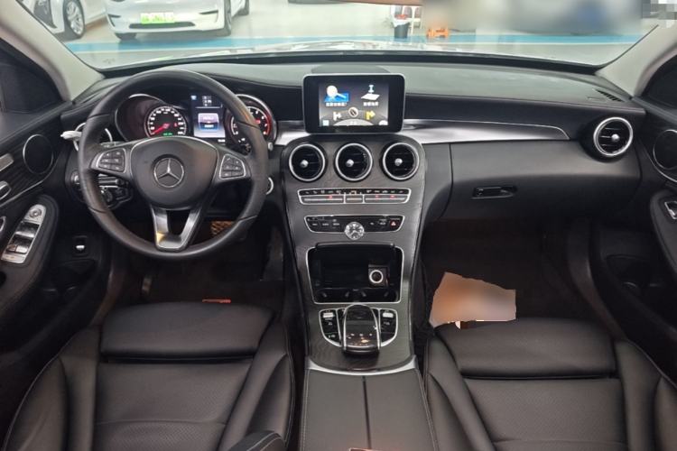 Used Mercedes-Benz C-Class 2015 Revised C 200 L Sport Edition Center Console