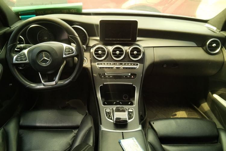 Used Mercedes-Benz C-Class 2015 C 200 Sport Edition Center Console