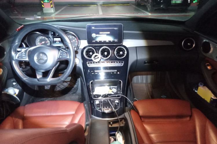 Used Mercedes-Benz C-Class 2015 C 300 Sport Edition Center Console
