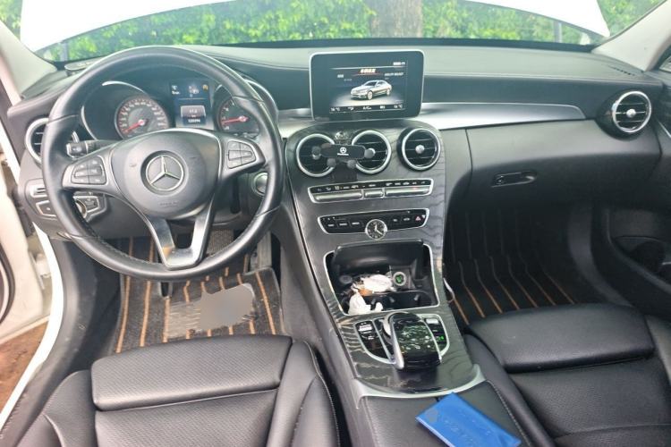 Used Mercedes-Benz C-Class 2015 C 180 L Sport Edition Center Console