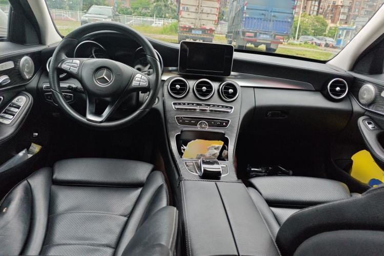 Used Mercedes-Benz C-Class 2015 Revised C 200 L Sport Edition Center Console