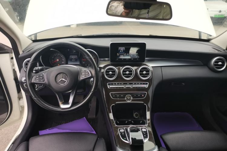Used Mercedes-Benz C-Class 2015 C 200 L 4MATIC Center Console