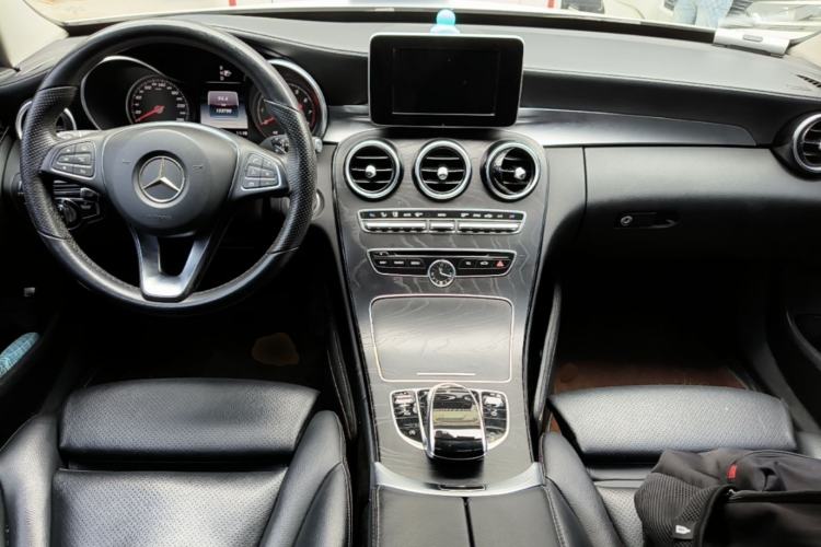 Used Mercedes-Benz C-Class 2015 Restyled C 180 L Sport Edition Center Console
