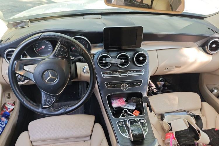 Used Mercedes-Benz C-Class 2015 C 200 L Sport Edition Center Console