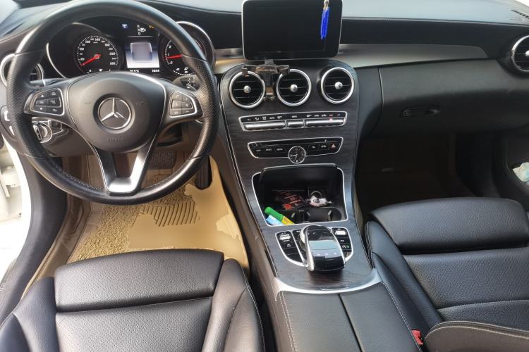 Used Mercedes-Benz C-Class 2015 C 180 L Sport Edition Center Console