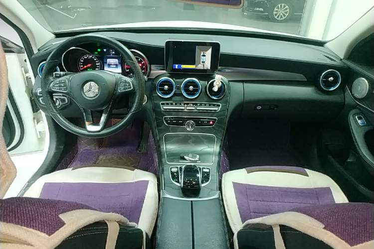 Used Mercedes-Benz C-Class 2015 Revised C 200 L Sport Edition Center Console