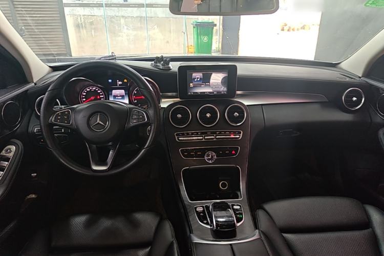 Used Mercedes-Benz C-Class 2015 C 200 L Sport Edition Center Console