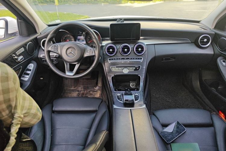 Used Mercedes-Benz C-Class 2015 Revised C 200 L Sport Edition Center Console