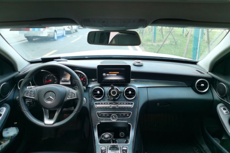 Used Mercedes-Benz C-Class 2015 Restyled C 180 L Sport Edition Center Console