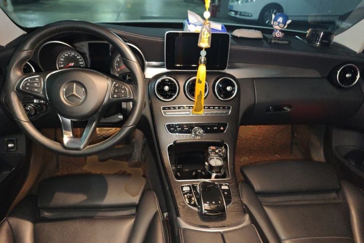 Used Mercedes-Benz C-Class 2015 C 200 L Sport Edition Center Console