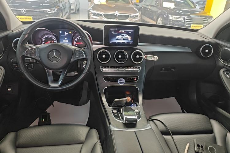 Used Mercedes-Benz C-Class 2015 C 200 L 4MATIC Sport Edition Center Console