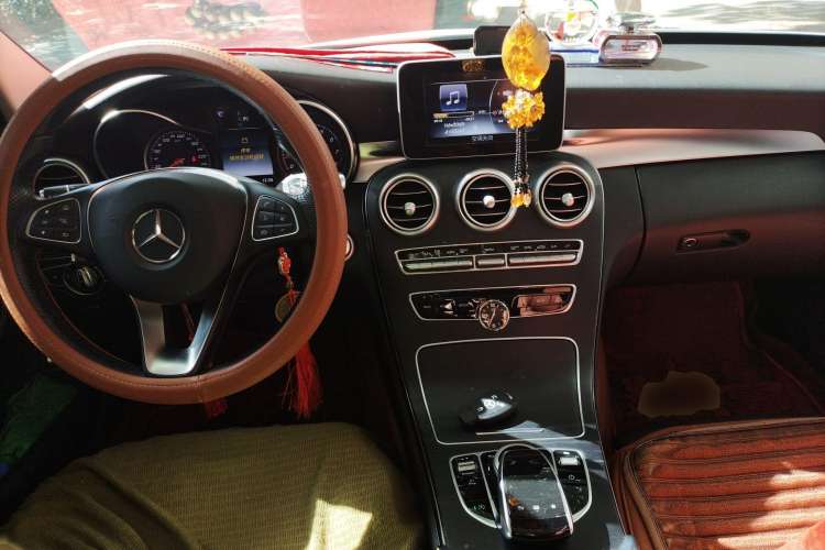 Used Mercedes-Benz C-Class 2015 C 200 station wagon Center Console