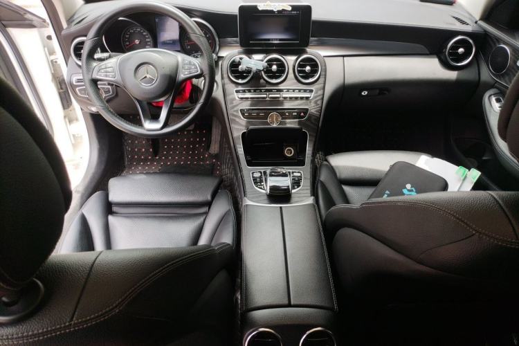 Used Mercedes-Benz C-Class 2015 Revised C 200 L Sport Edition Center Console