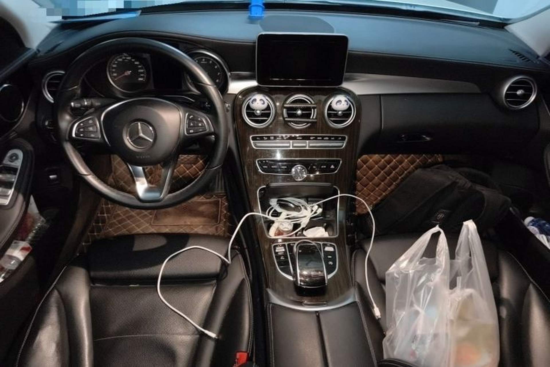 Used Mercedes-Benz C-Class 2015 C 180 L Center Console