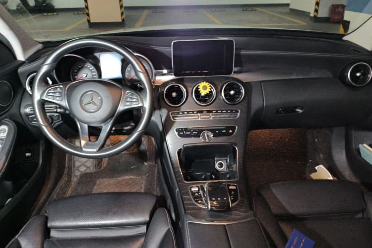 Used Mercedes-Benz C-Class 2015 Revised C 200 L Sport Edition Center Console