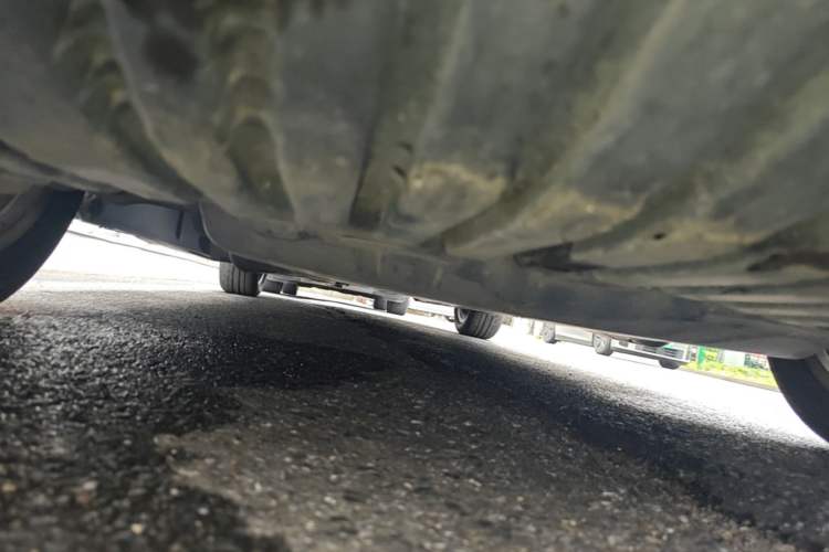 Used Mercedes-Benz C-Class 2015 C 200 L Chassis Front