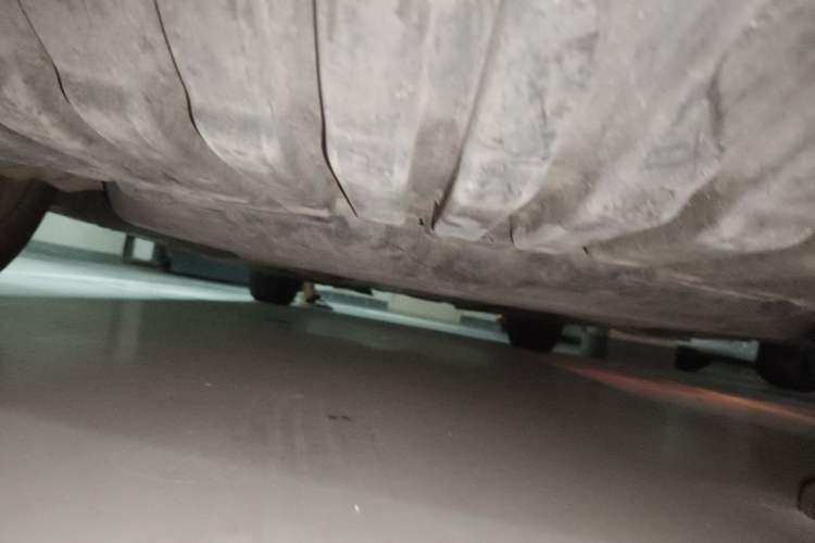 Used Mercedes-Benz C-Class 2015 Facelift C 180 L Chassis Front