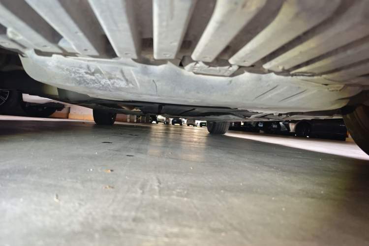 Used Mercedes-Benz C-Class 2015 Facelift C 200 L Chassis Front
