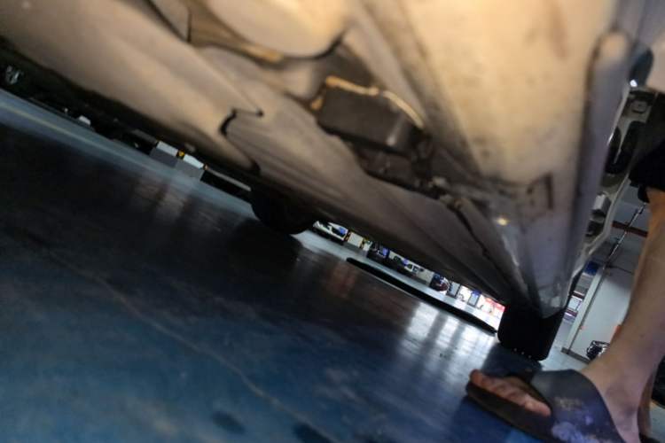 Used Mercedes-Benz C-Class 2015 C 200 L Sport Edition Chassis Front Left