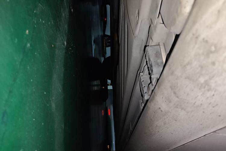 Used Mercedes-Benz C-Class 2015 C 200 L Chassis Front Left