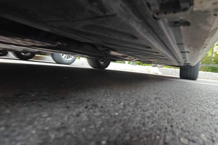 Used Mercedes-Benz C-Class 2015 C 180 L Sport Edition Chassis Front Left