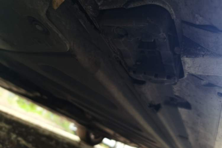 Used Mercedes-Benz C-Class 2015 C 200 L Sport Edition Chassis Front Left
