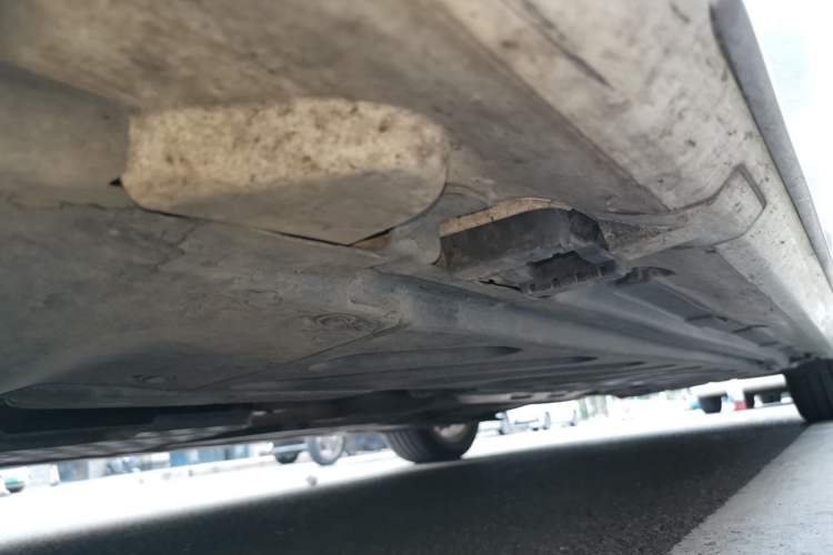 Used Mercedes-Benz C-Class 2015 Revised C 200 L Sport Edition Chassis Front Left