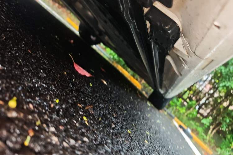 Used Mercedes-Benz C-Class 2015 C 300 Sport Edition Chassis Front Left
